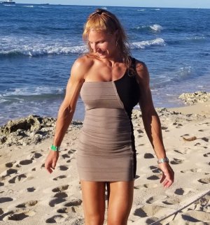 Clarance outcall escorts in Sarasota and sex guide